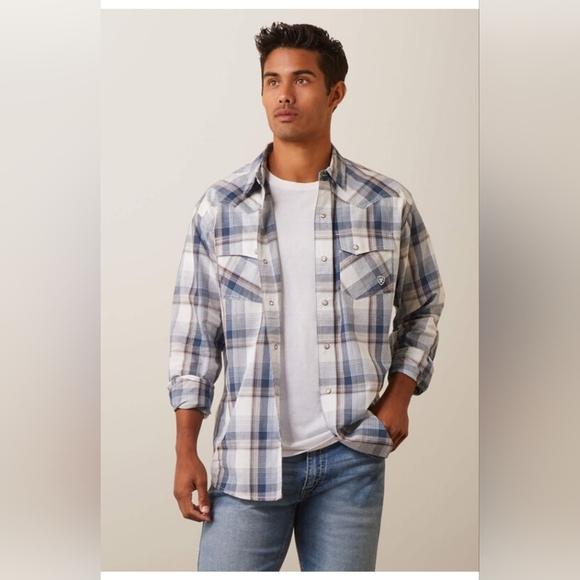 Ariat Retro Fit Plaid Shirt in Blue and White - Picture 1 of 7